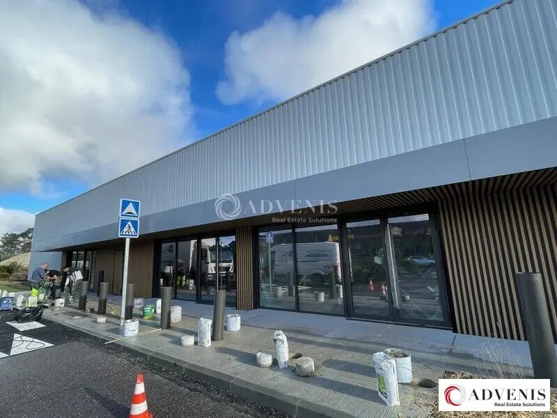 Location Commerce 290 m² - Photo 1