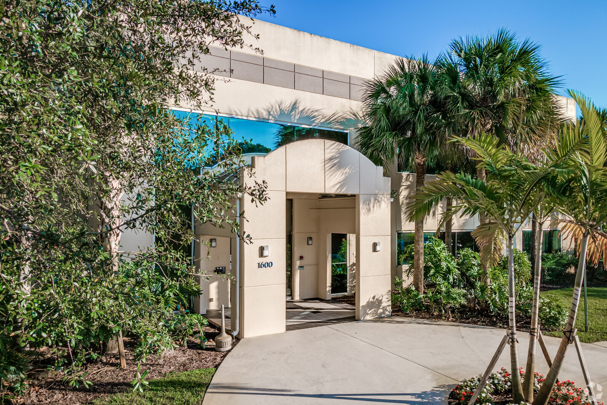 1600 N Park Dr, Weston, FL to rent Building Photo- Image 1 of 8