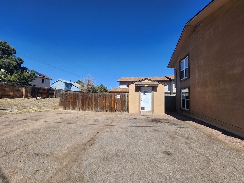 Inland Sea Portfolio - Loomis portfolio of 3 properties for sale on LoopNet.co.uk - Building Photo - Image 2 of 103