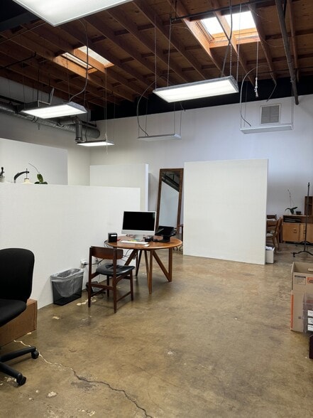 1738-1740 Cordova St, Los Angeles, CA for rent - Interior Photo - Image 3 of 8