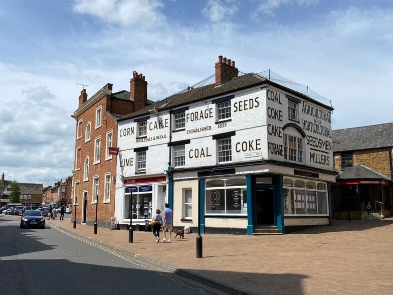 33-34 Bridge St, Banbury for sale - Building Photo - Image 1 of 4