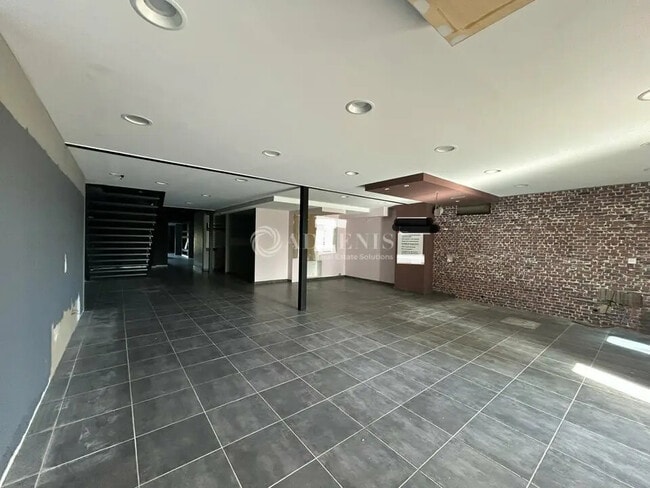 Location Commerce 344 m²