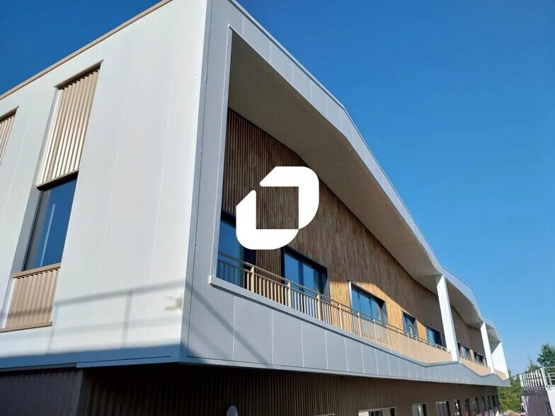 Office in Carquefou to rent - Building Photo - Image 3 of 13