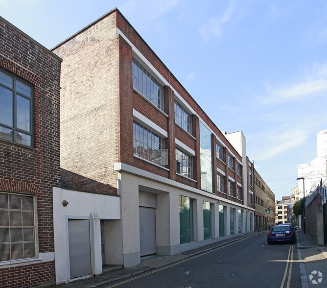 20 Garrett St, London to rent - Primary Photo - Image 1 of 38