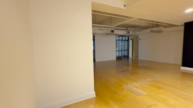 40 W 34th St, New York, NY to rent - Commercial Listing Video 