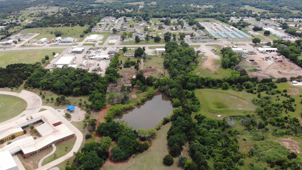 2422 E 6th Ave, Stillwater, OK for sale - Aerial - Image 2 of 7