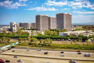 5 Park Plaza, Irvine, CA - aerial  map view