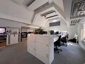 St Thomas St, Winchester to rent Interior Photo- Image 1 of 5