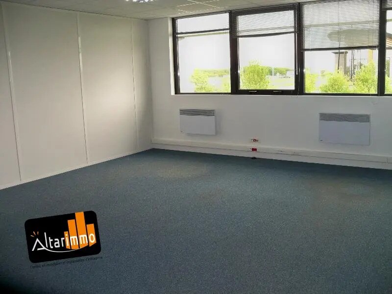Location Bureaux 12 m² à 244 m² - Photo 1