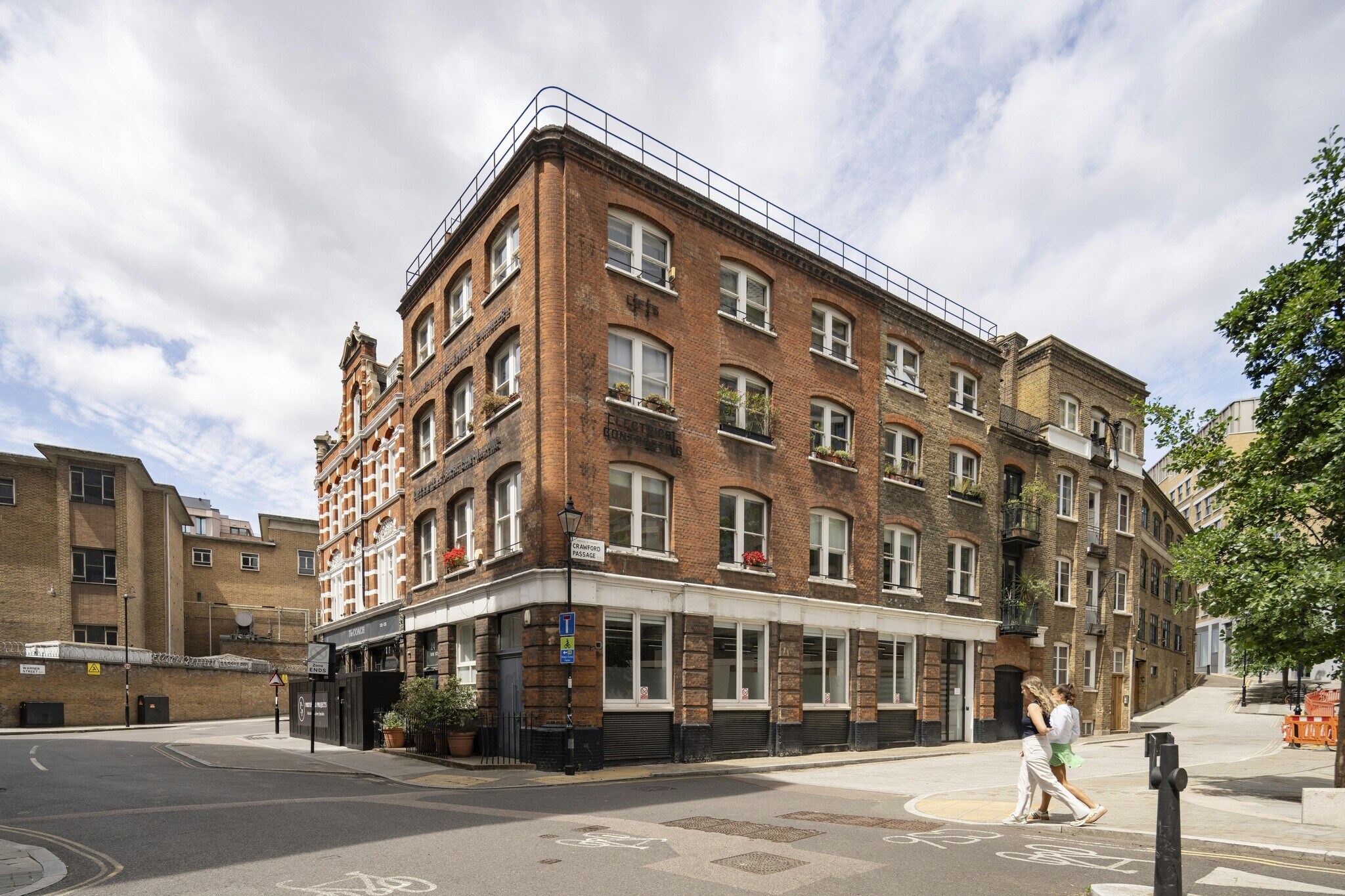 1 Crawford Passage, London to rent Building Photo- Image 1 of 11