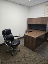 7815 101 Ave NW, Edmonton, AB to rent Interior Photo- Image 1 of 3