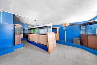 26-30 St Matthew's row, London to rent Interior Photo- Image 2 of 7