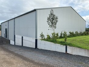 A443 Tenbury Wells, Newnham Bridge to rent Building Photo- Image 1 of 4