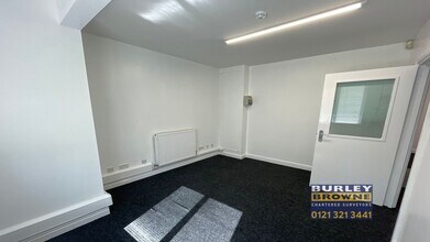 Trinity Pl, Sutton Coldfield to rent Interior Photo- Image 2 of 4