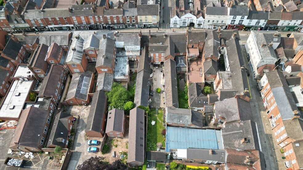 Long Street & Bakers Court portfolio of 2 properties for sale on LoopNet.co.uk - Building Photo - Image 3 of 4