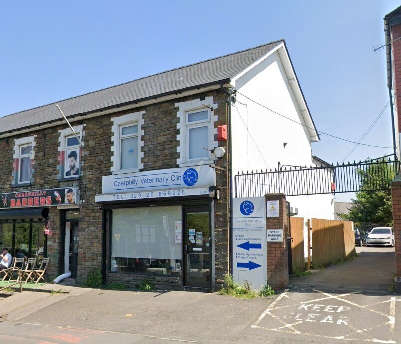 11 Market St, Caerphilly to rent Primary Photo- Image 1 of 3