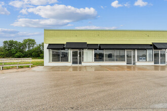 1-14 W Reynolds St, Pontiac, IL for rent Building Photo- Image 1 of 6