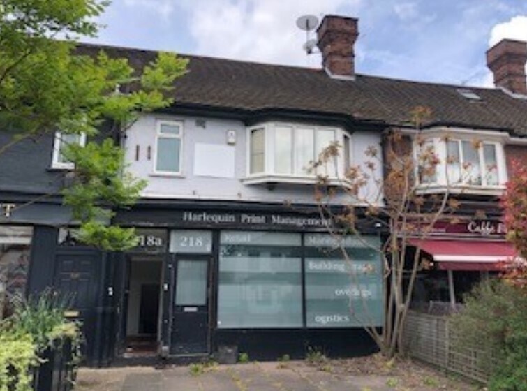 218 Hampton Rd, Twickenham for sale Building Photo- Image 1 of 1