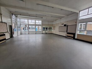 Montrey Crescent, Wigan to rent Interior Photo- Image 2 of 6