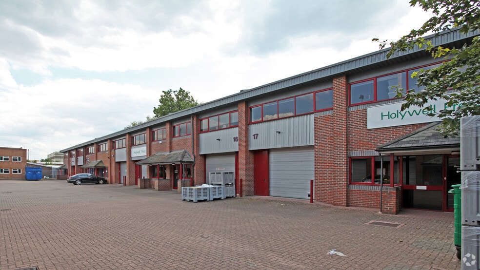 Ferry Hinksey Rd, Oxford to rent - Primary Photo - Image 1 of 3