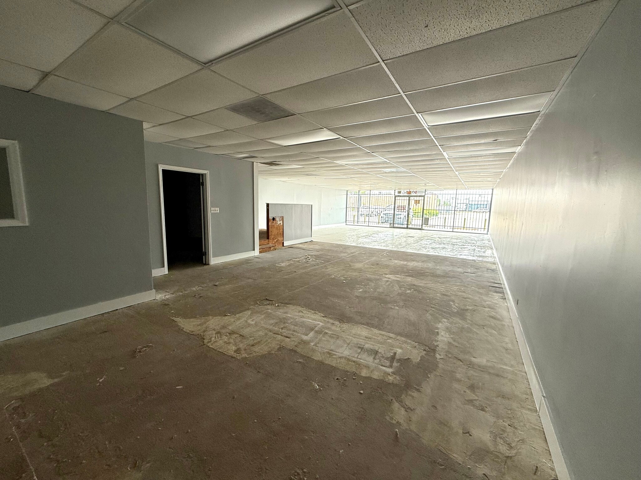 10214-10230 Atlantic Blvd, Jacksonville, FL to rent Building Photo- Image 1 of 2