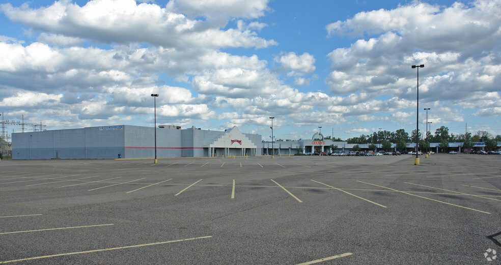 4000-4050 Rhodes Ave, New Boston, OH for sale - Primary Photo - Image 1 of 1