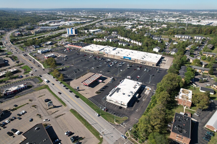 11957 US-42, Sharonville, OH for rent - Building Photo - Image 3 of 5