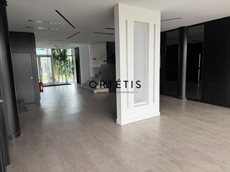 51 Rue Ampère, Labège to rent - Interior Photo - Image 2 of 12