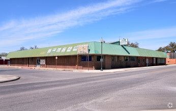 419 Center St, Sabinal, TX for sale Primary Photo- Image 1 of 1