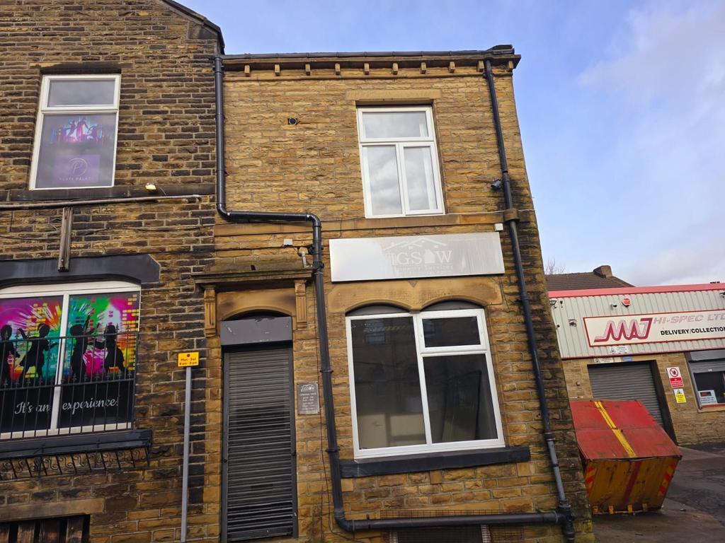 6 Russell Street, Keighley for sale Building Photo- Image 1 of 12