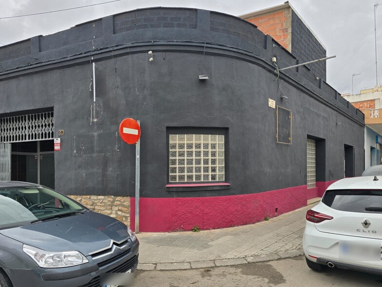 Retail in Amposta, Tarragona to rent - Floor Plan - Image 1 of 13