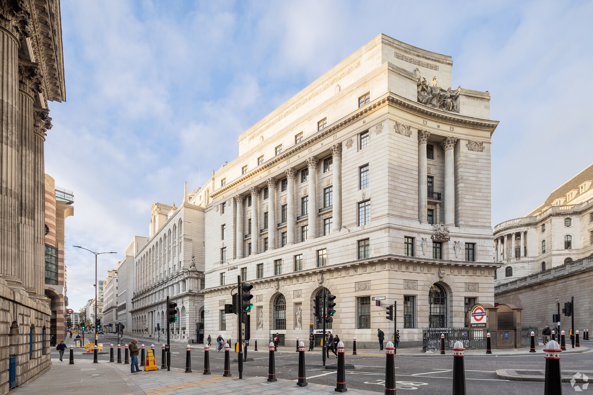 1 Princes St, London to rent Primary Photo- Image 1 of 5
