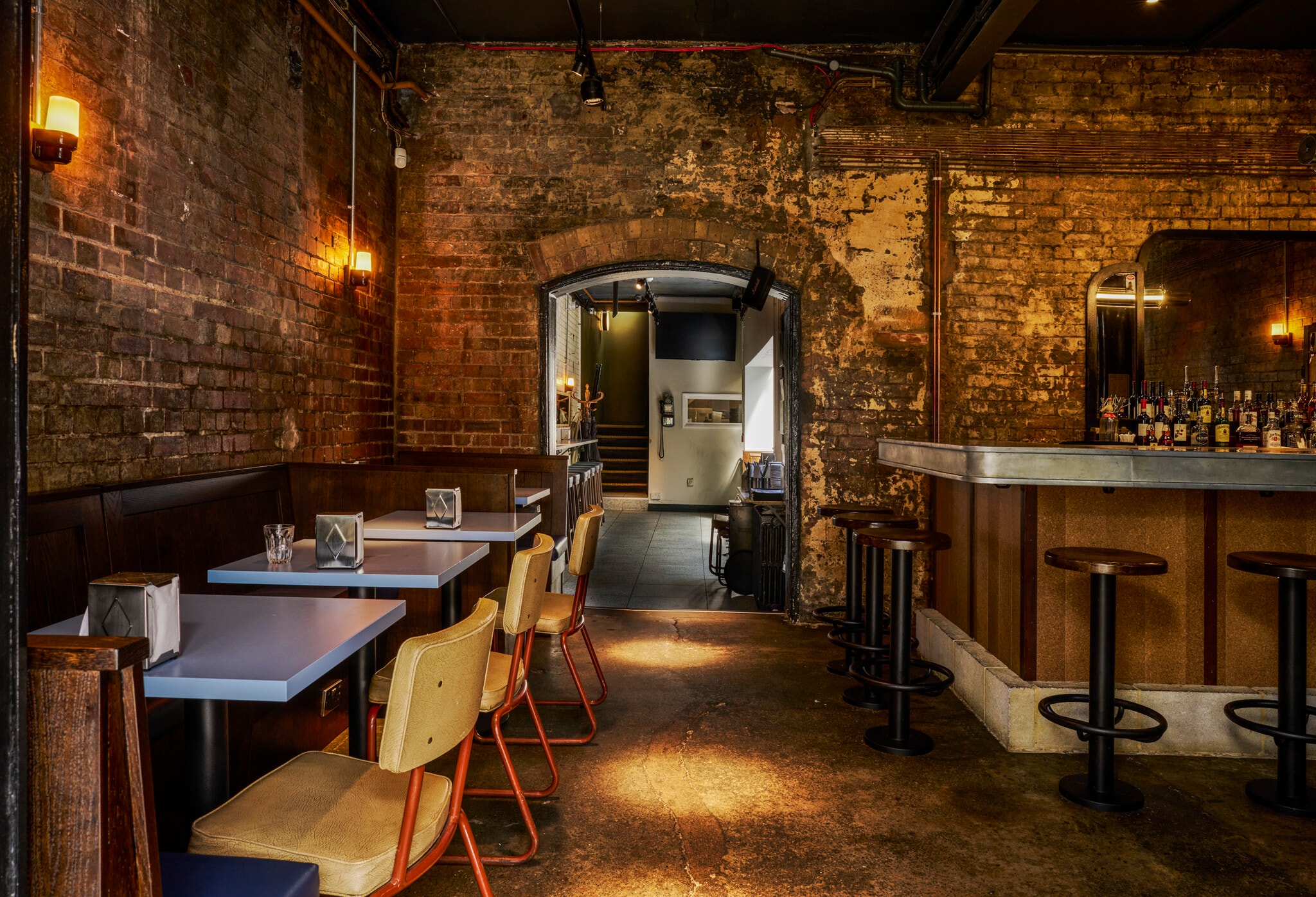 137 Upper St, London to rent Primary Photo- Image 1 of 6