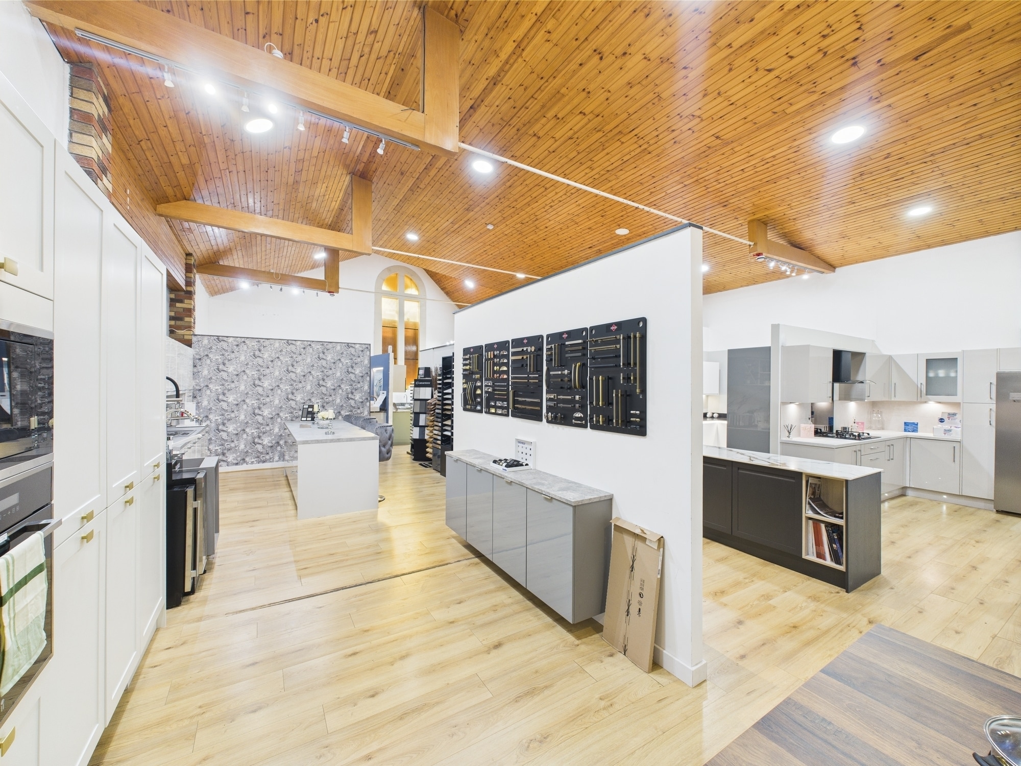 14-16 Dumbarton, Dumbarton for sale Building Photo- Image 1 of 7