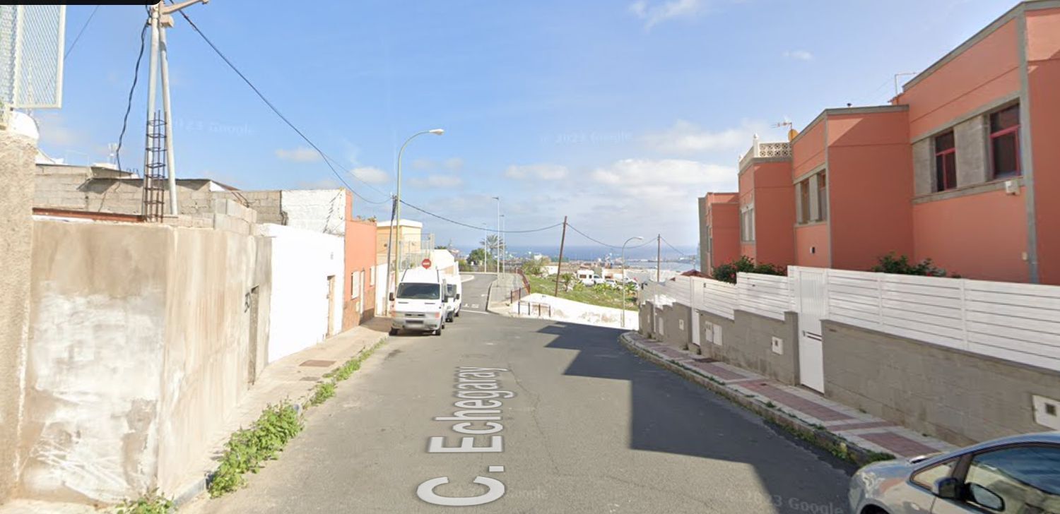 Calle Echegaray, 28, Las Palmas de Gran Canaria, Las Palmas for sale Primary Photo- Image 1 of 4