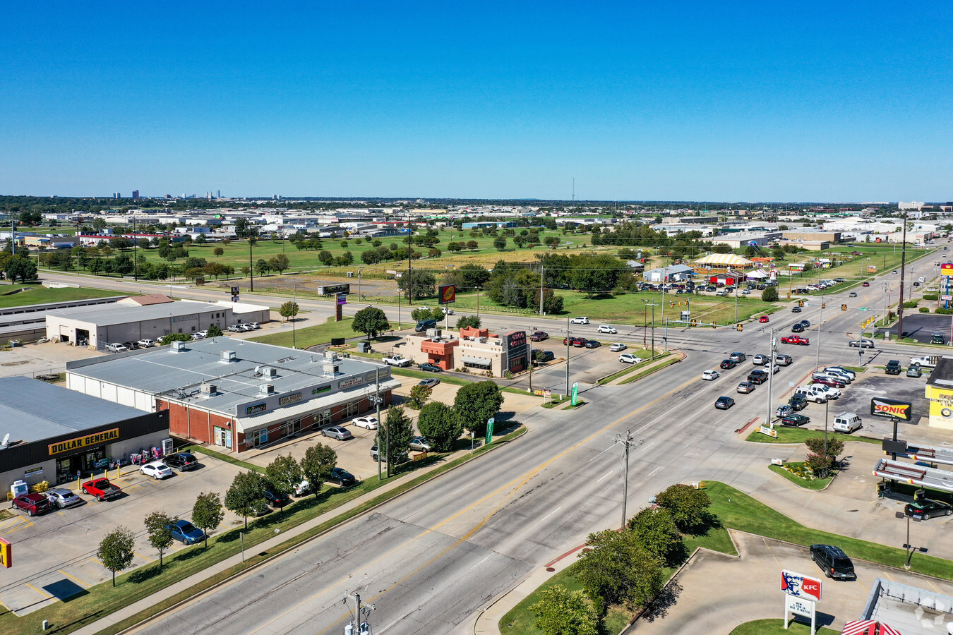 6122 S Garnett Rd, Tulsa 74133 - Retail for Rent | LoopNet.co.uk