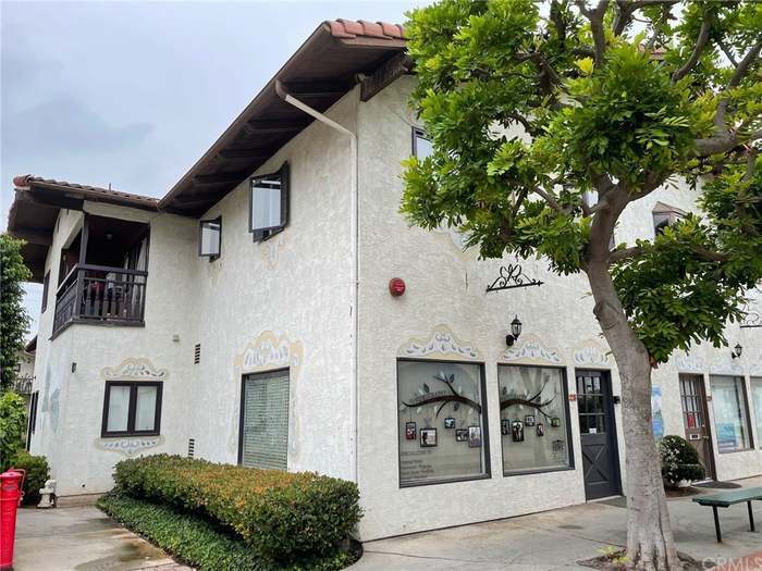 7561 Center Ave, Huntington Beach, CA for rent - Building Photo - Image 1 of 3