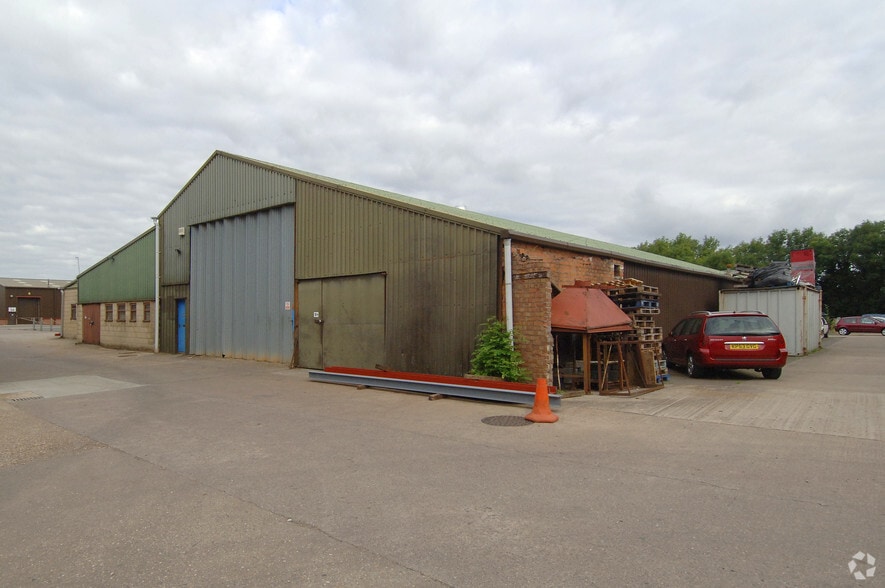 Waterloo Rd, Alcester for sale - Building Photo - Image 3 of 9