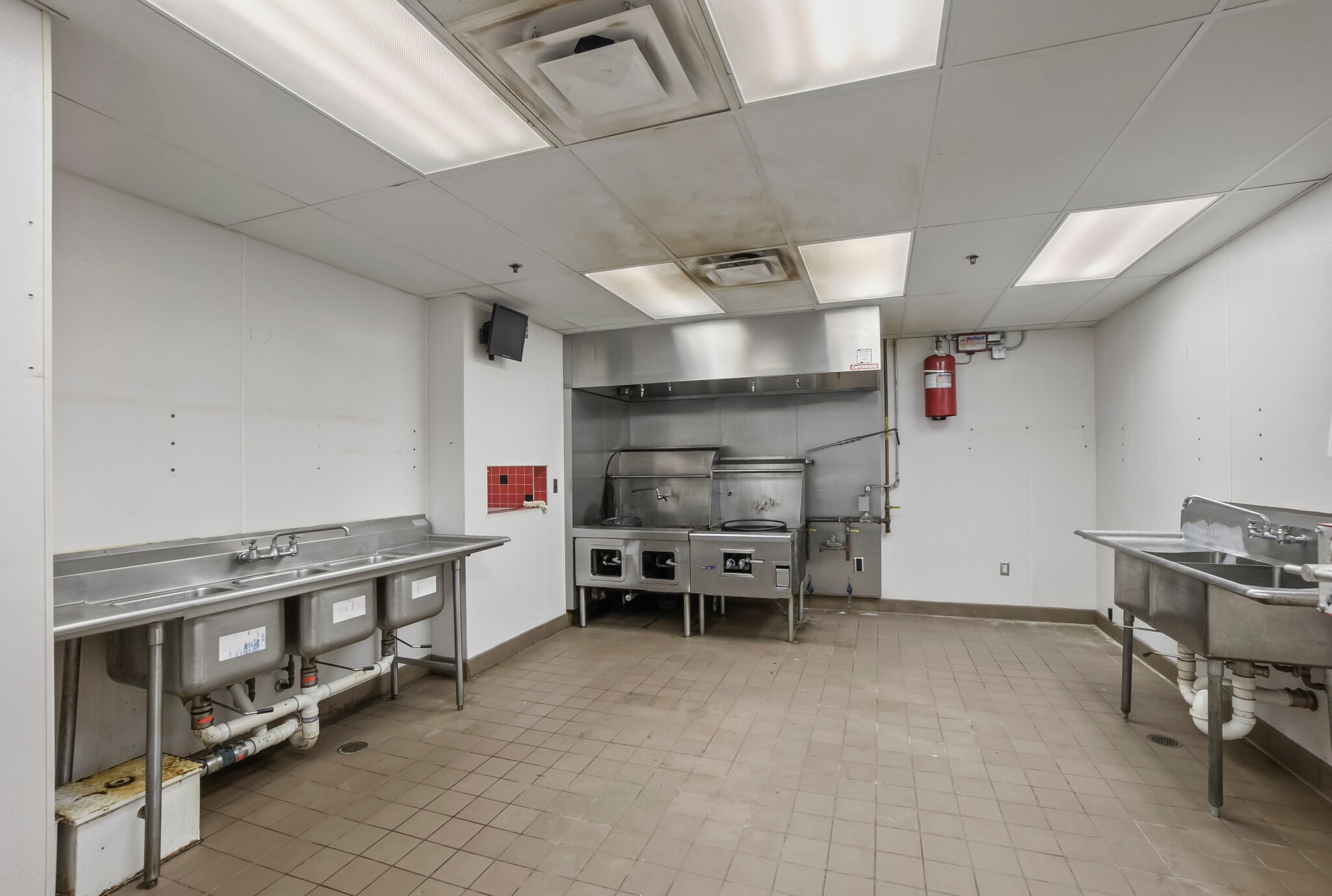 330 2nd Ave S, Minneapolis, MN to rent Interior Photo- Image 1 of 13