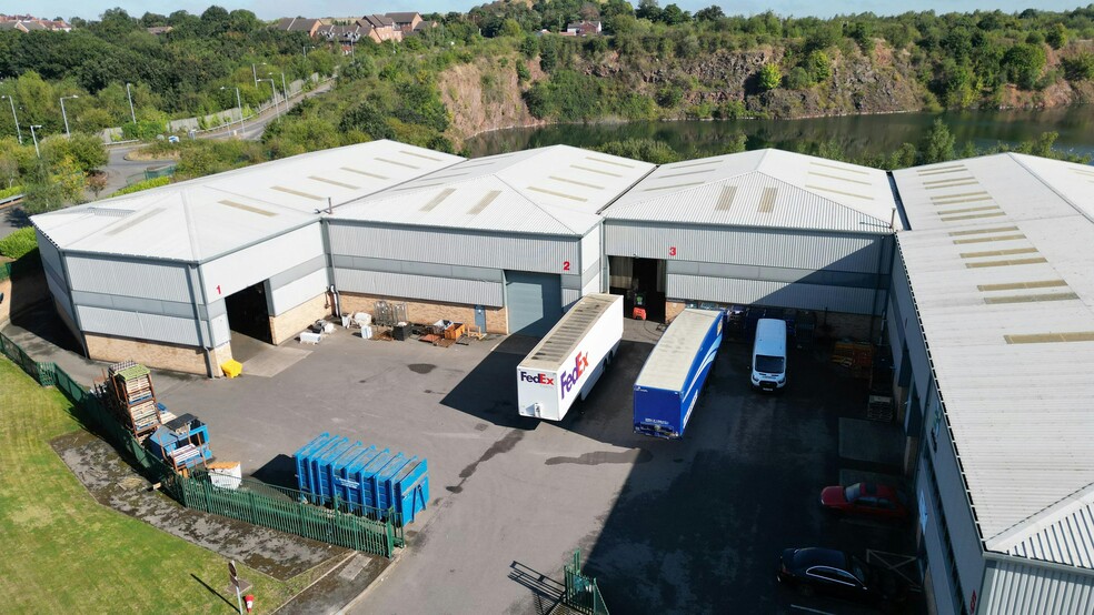 Century Park, Nuneaton to rent - Building Photo - Image 2 of 32