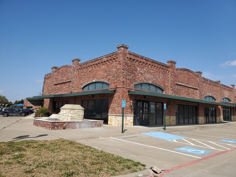 205 S Main St, Red Oak, TX for rent - Building Photo - Image 1 of 9