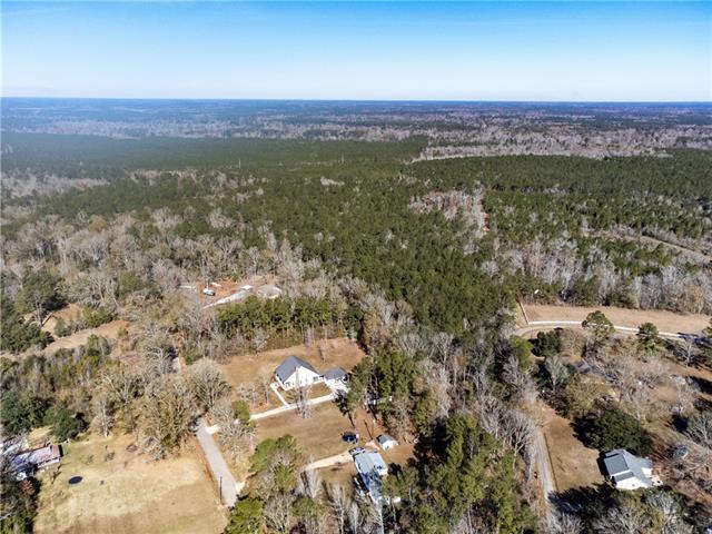 24070 John McKigney Road, Springfield, LA for sale - Building Photo - Image 2 of 24