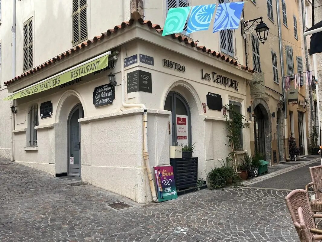 1 Rue Du Temple, Hyères for sale Building Photo- Image 1 of 1