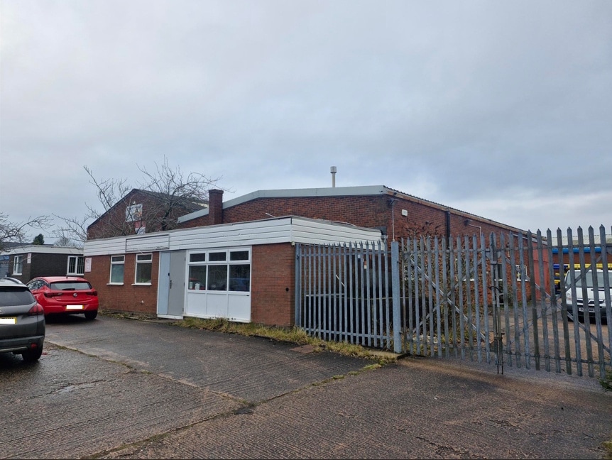 Cannel Rd, Burntwood to rent Building Photo- Image 1 of 6