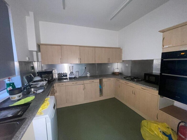 432 Birmingham Rd, Bromsgrove to rent - Building Photo - Image 3 of 54