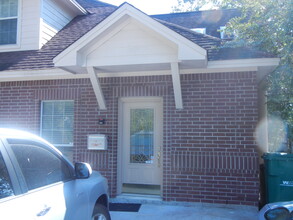 1700 FM 517 Rd E, Dickinson, TX for rent Building Photo- Image 2 of 9