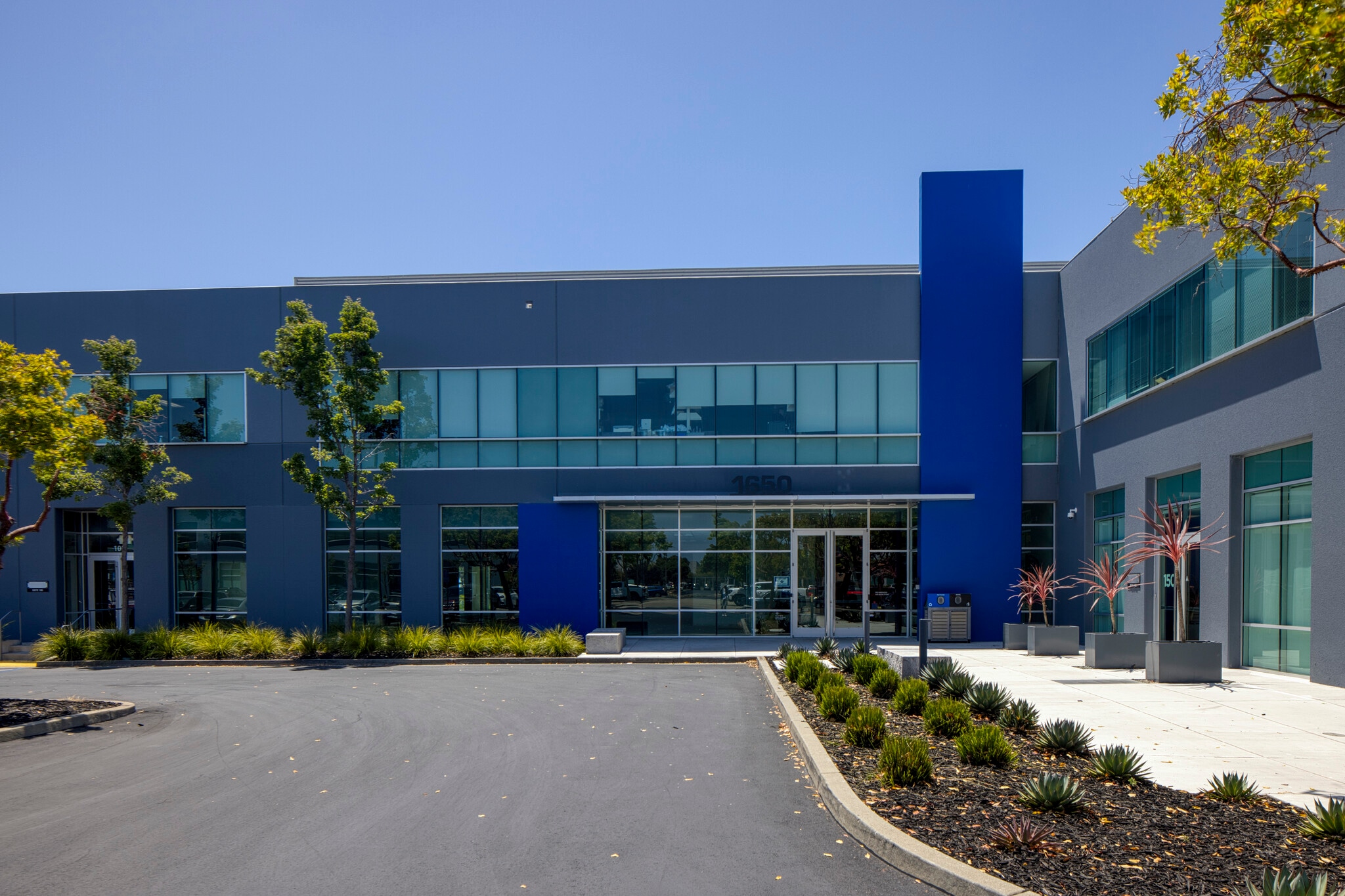 1650 Harbor Bay Pky, Alameda, CA to rent Interior Photo- Image 1 of 15