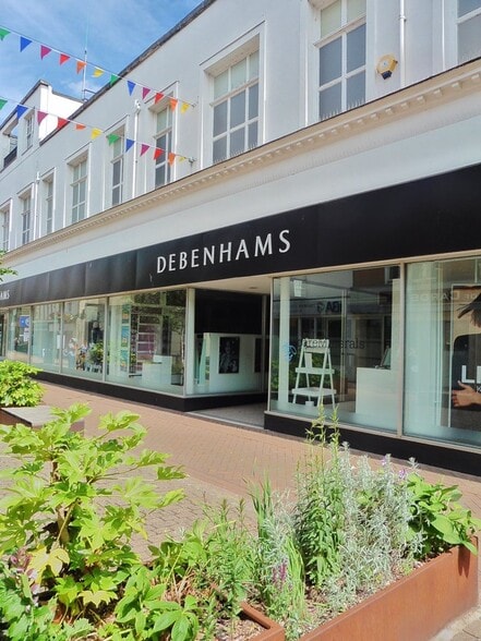 10-16 High St, Kings Lynn to rent - Building Photo - Image 3 of 3