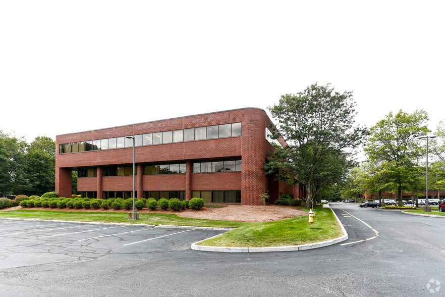 112 Turnpike Rd, Westborough, MA for rent - Building Photo - Image 2 of 11