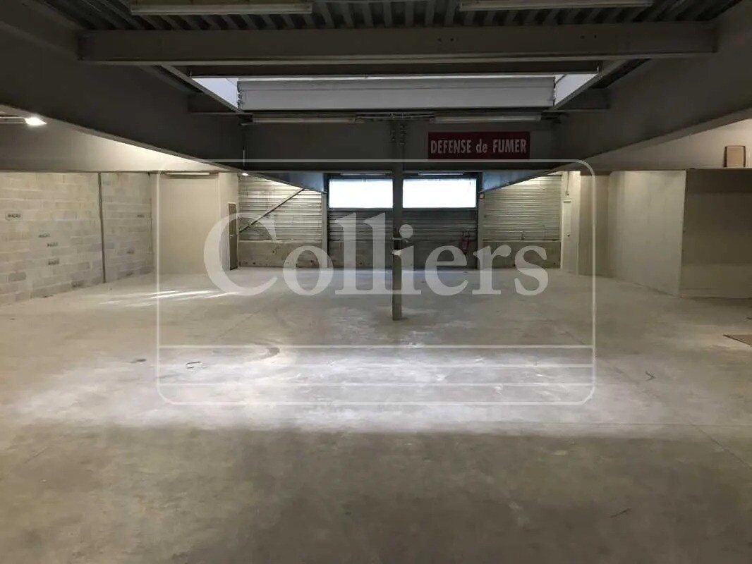 Light Industrial in Aubagne to rent Interior Photo- Image 1 of 6